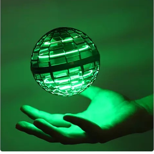 Flying boomerang ball